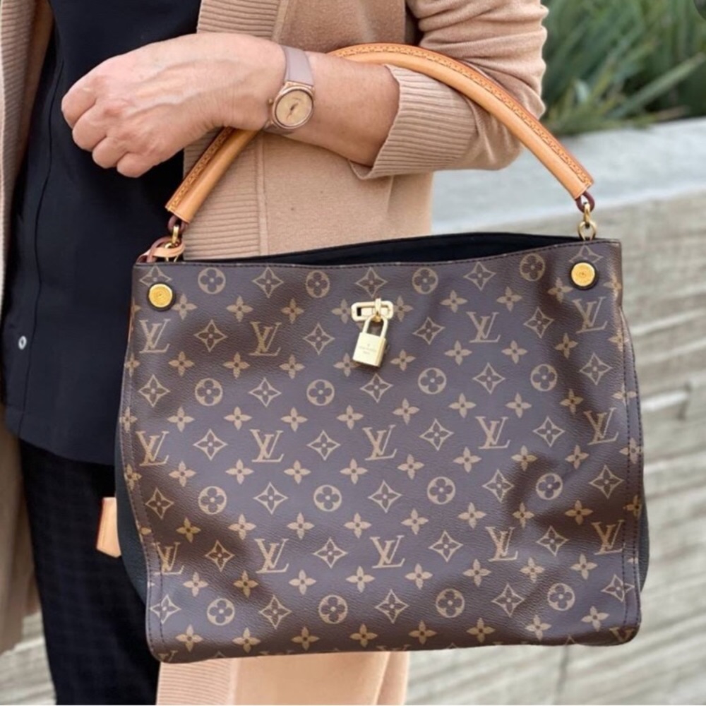 ❤️ DISCONTINUED ❤️ LOUIS VUITTON GAIA BLACK MADE IN FRANCE - Picture 2 of 14